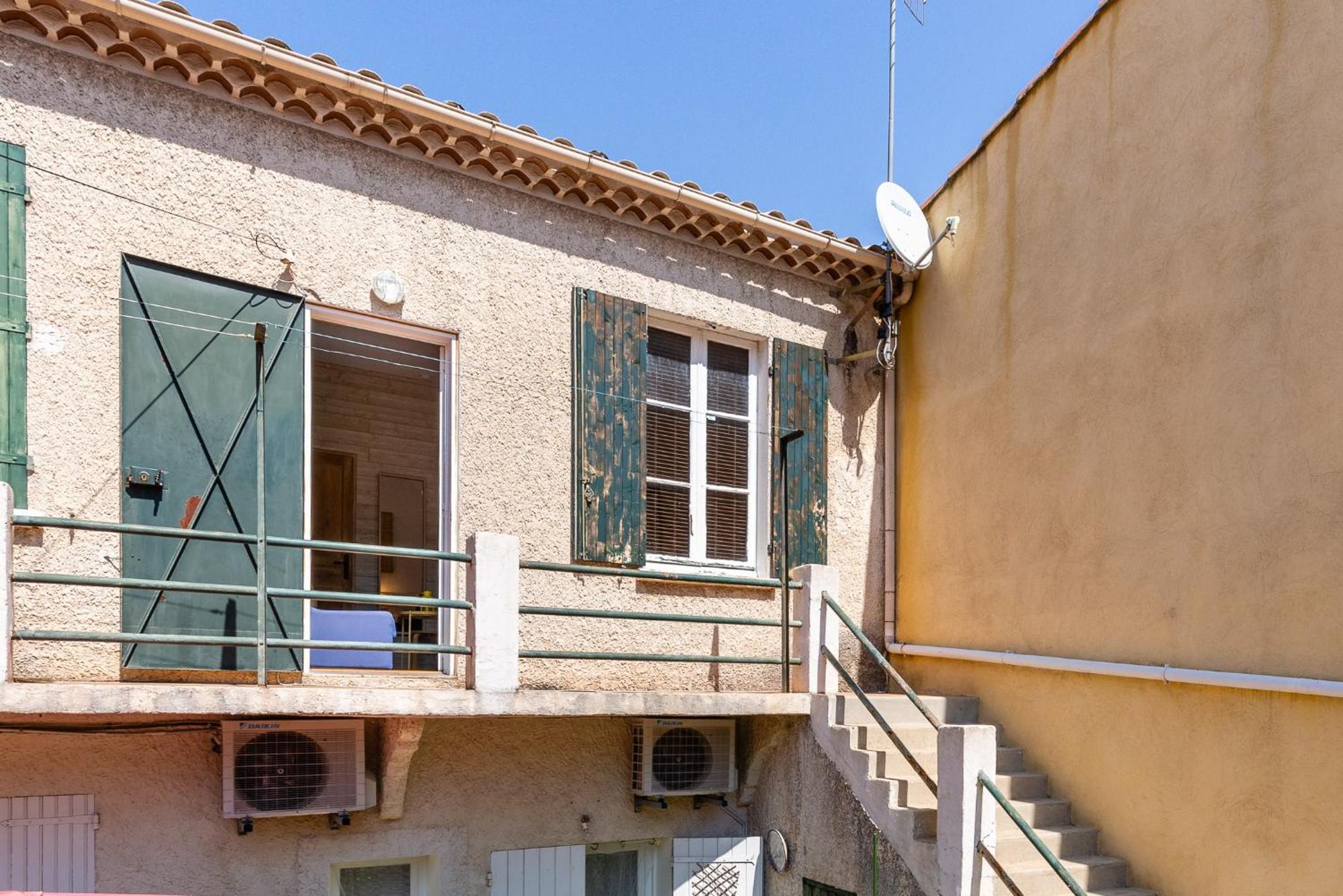 Soleil En Ville - Coeur De Ville, Climatisatise Et Au Calme Plein Sud A 300 M Du Port Vieux La Ciotat Pokoj fotografie